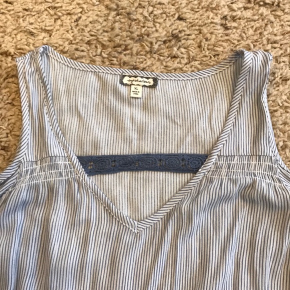 NWT eyeshadow women’s top! 💙 - Picture 3 of 8